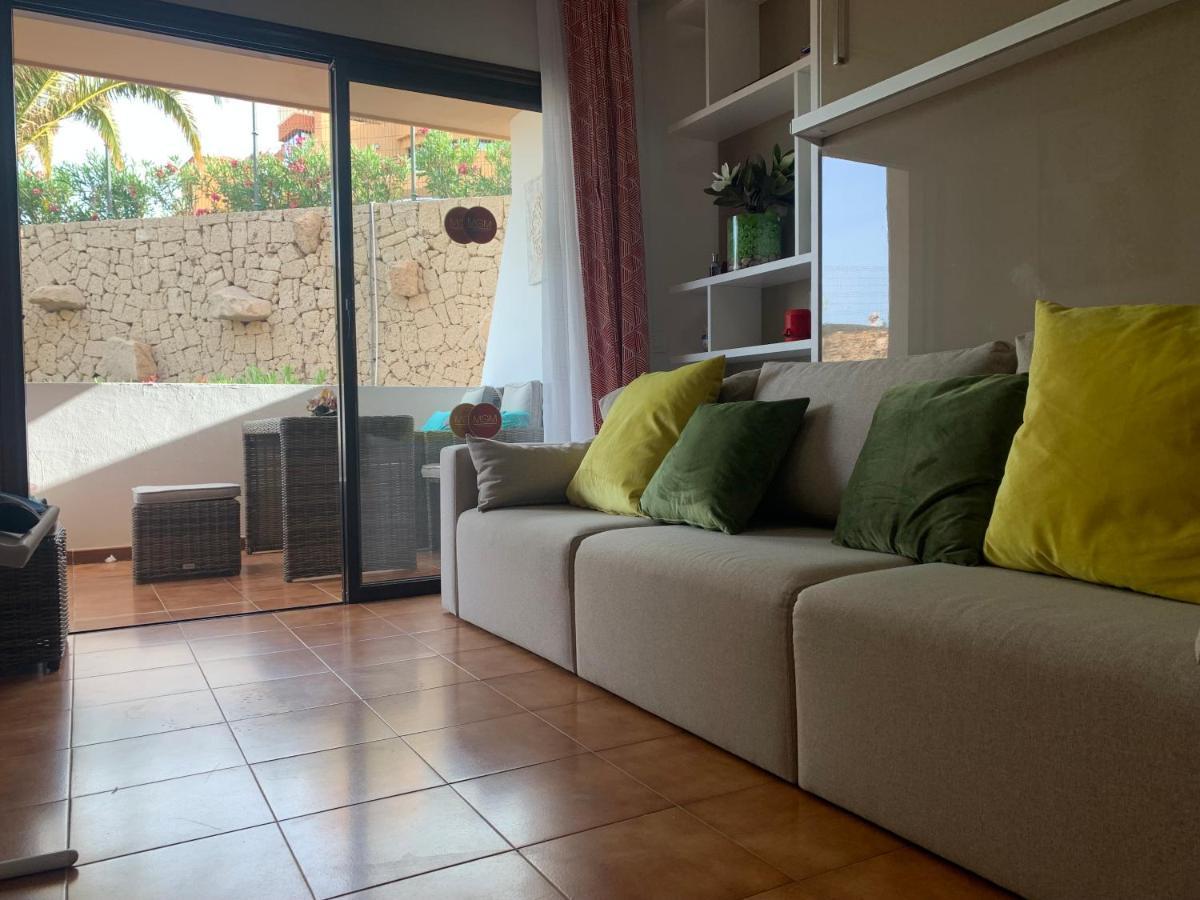 サンミゲル・デ・アボナEstudio En Tenerife Con Piscina / Study Flat With Poolアパートメント エクステリア 写真