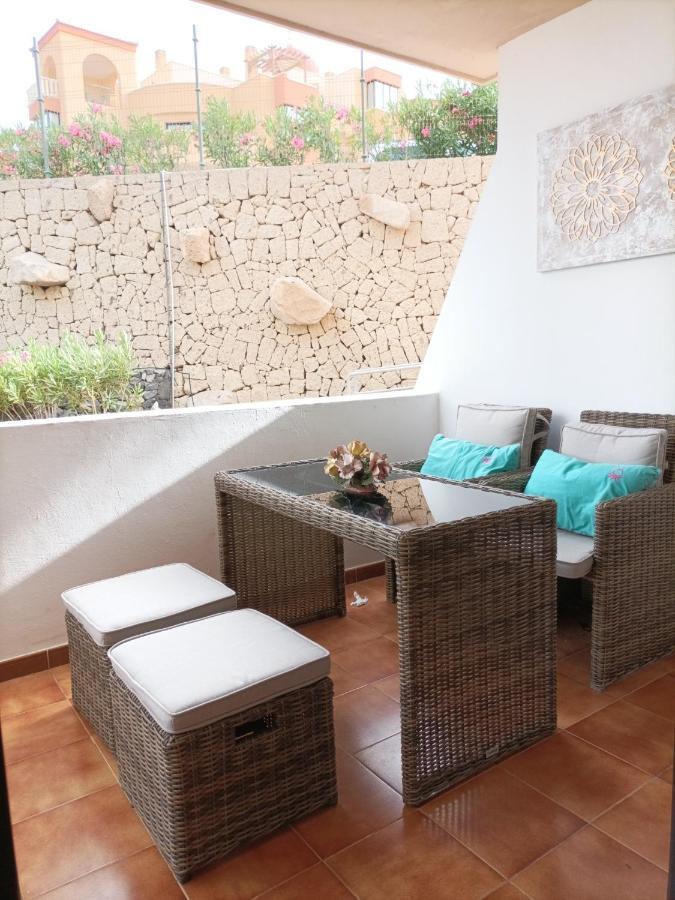 サンミゲル・デ・アボナEstudio En Tenerife Con Piscina / Study Flat With Poolアパートメント エクステリア 写真